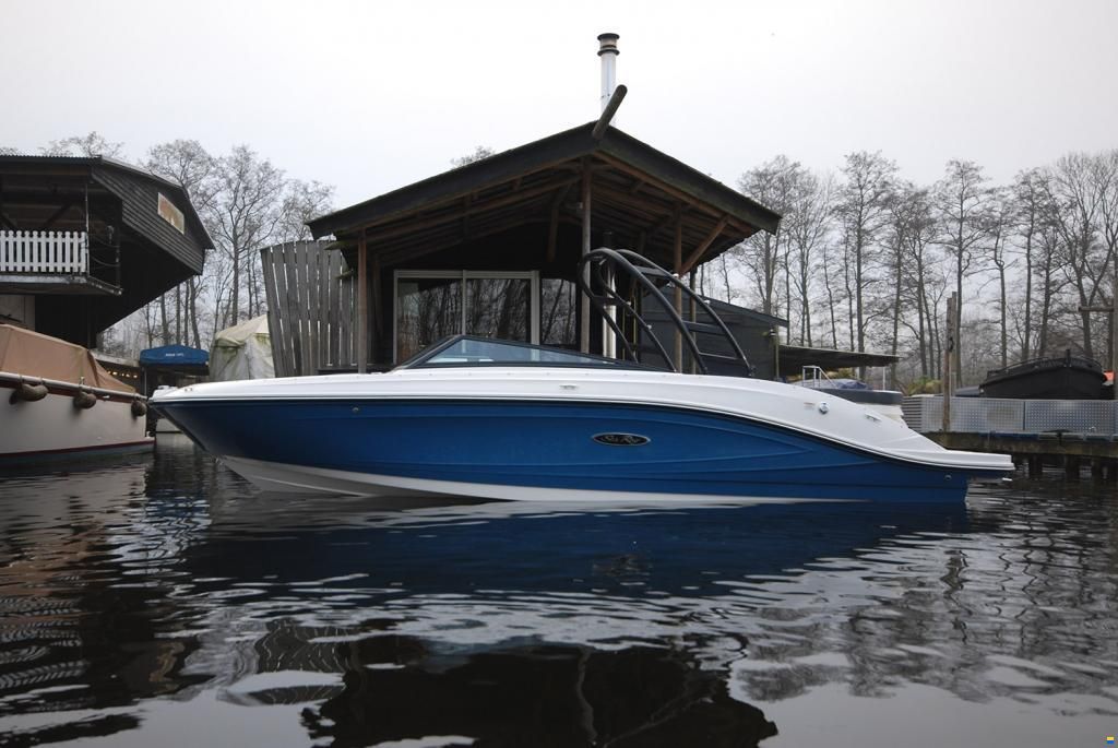 Sea Ray SPX 230 Europe