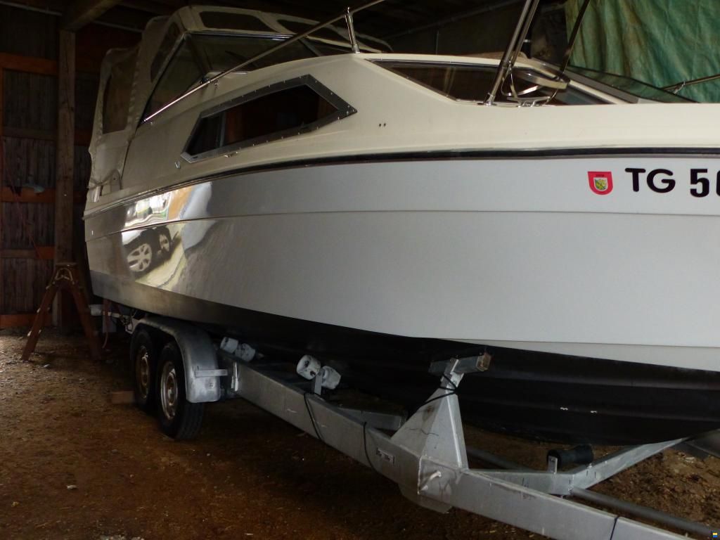 Bayliner Express