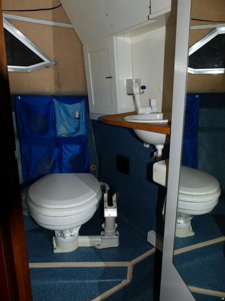 Bayliner Express
