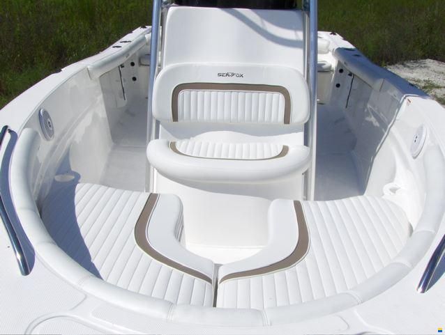 Sea Fox 206 Center Console