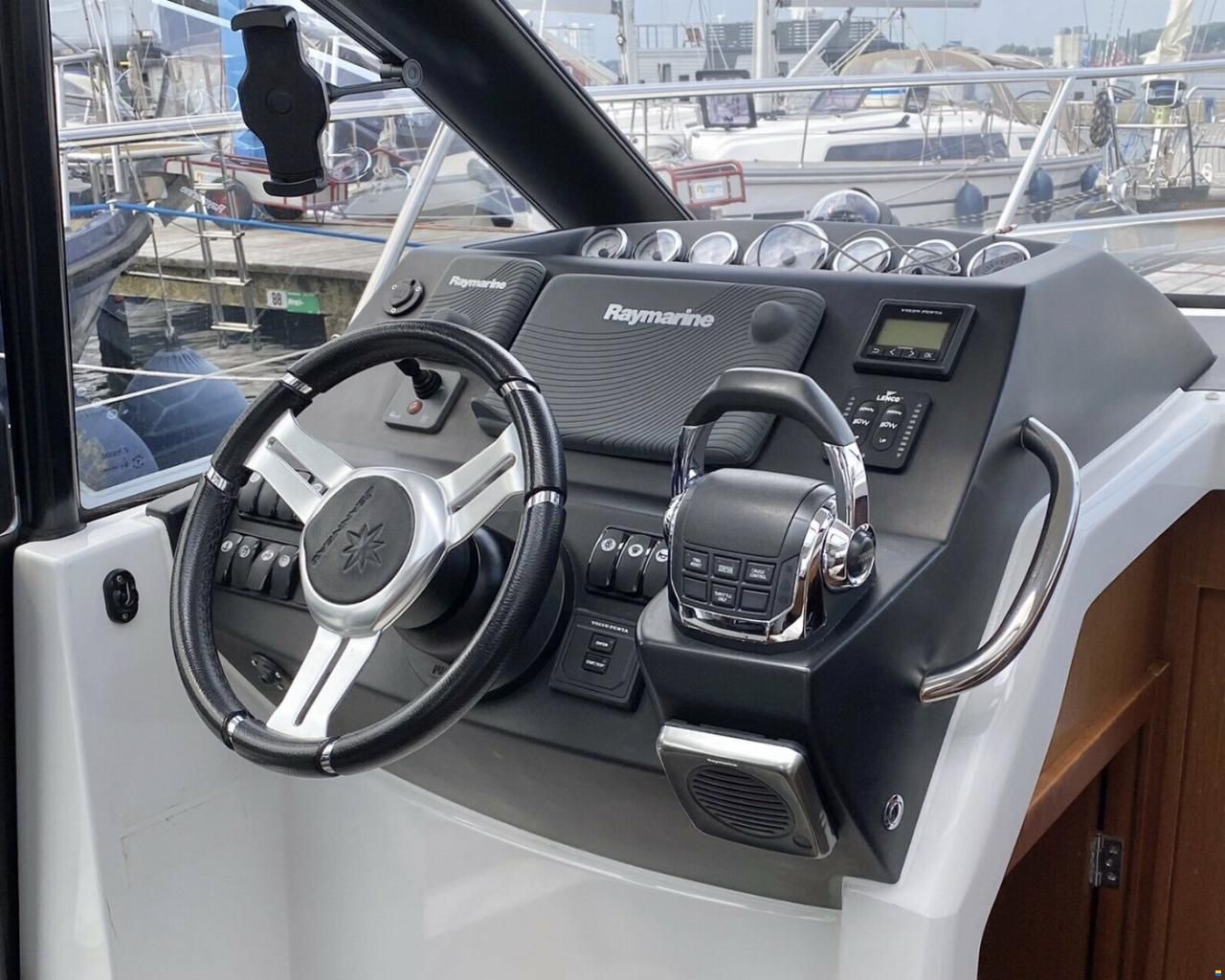 Jeanneau NC9