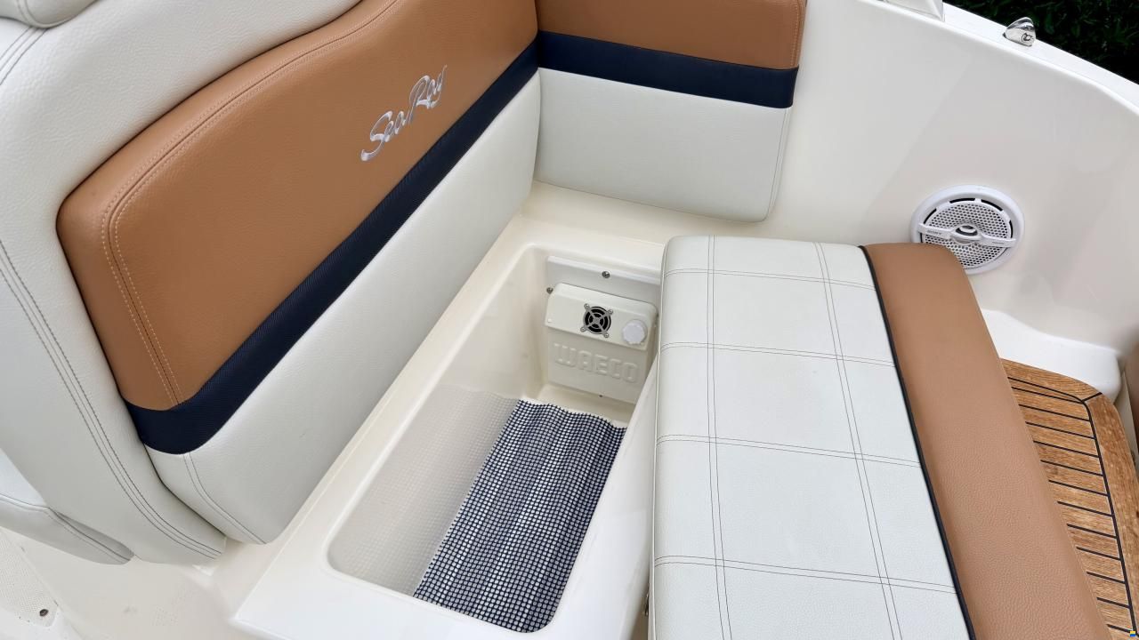 Sea Ray Sundancer 265 DAE