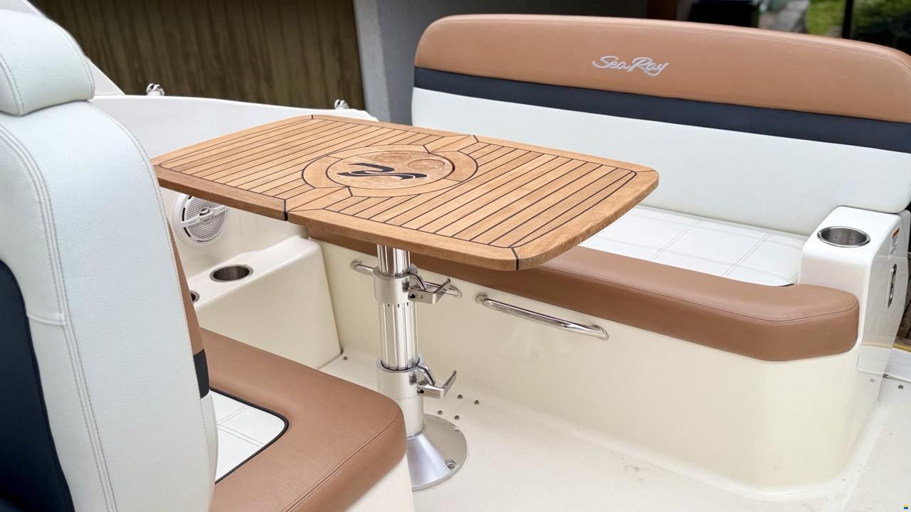 Sea Ray Sundancer 265 DAE