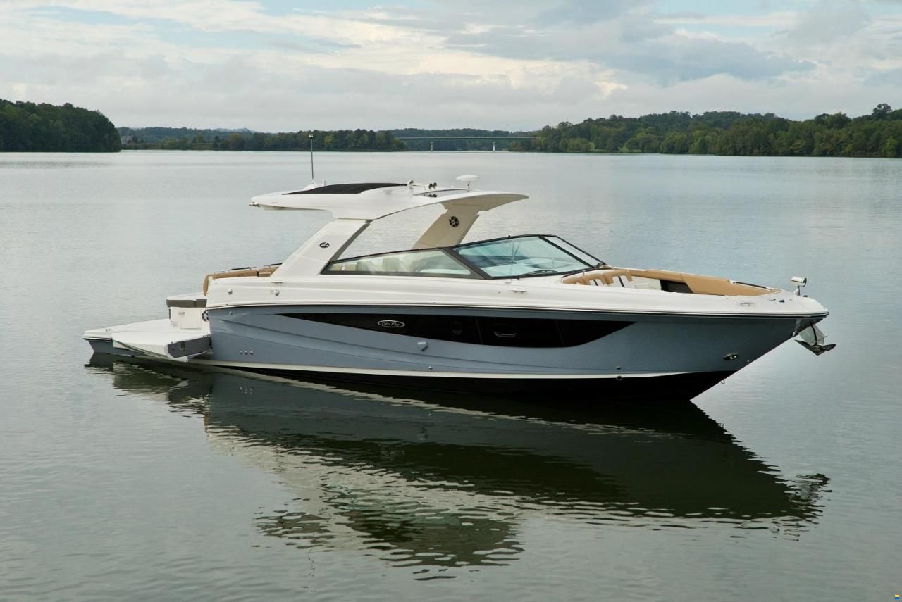 Sea Ray SLX 400 US