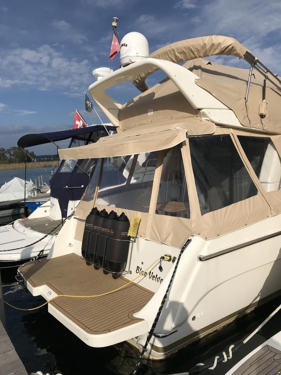 Azimut AZ 40
