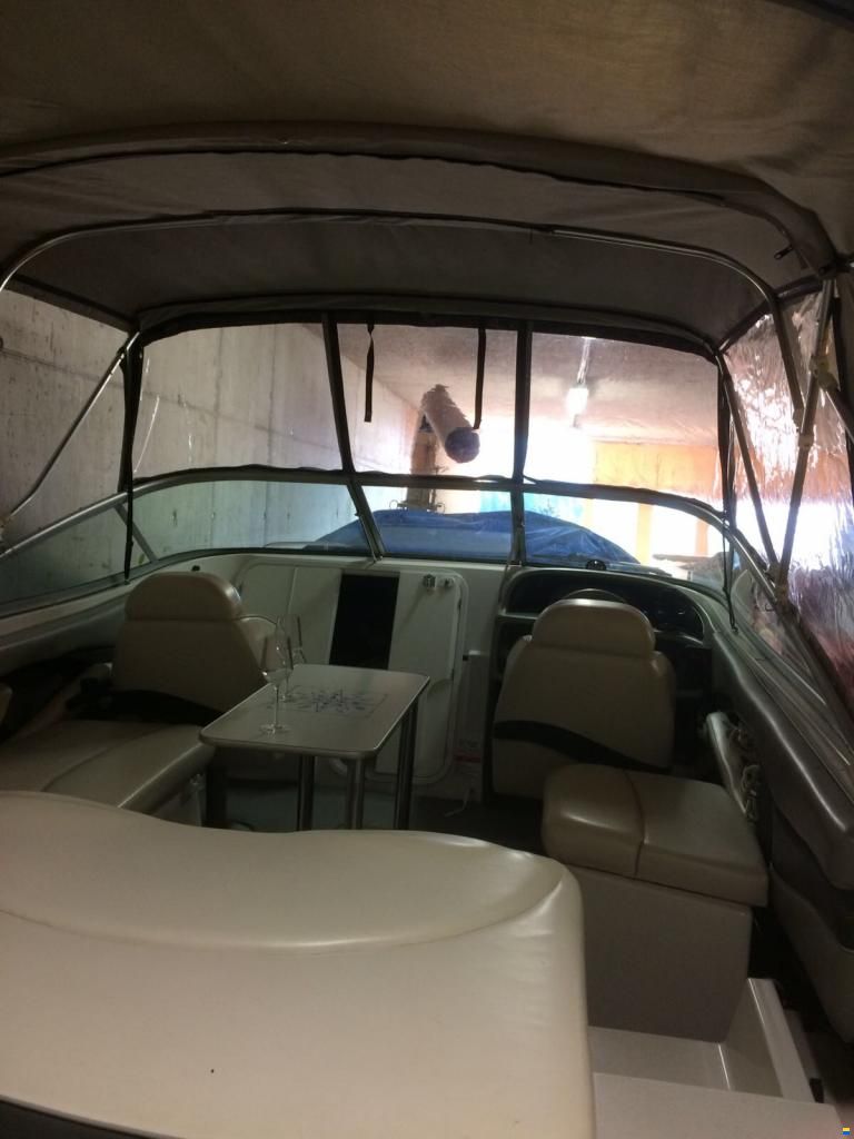 Four Winns Sundowner 215