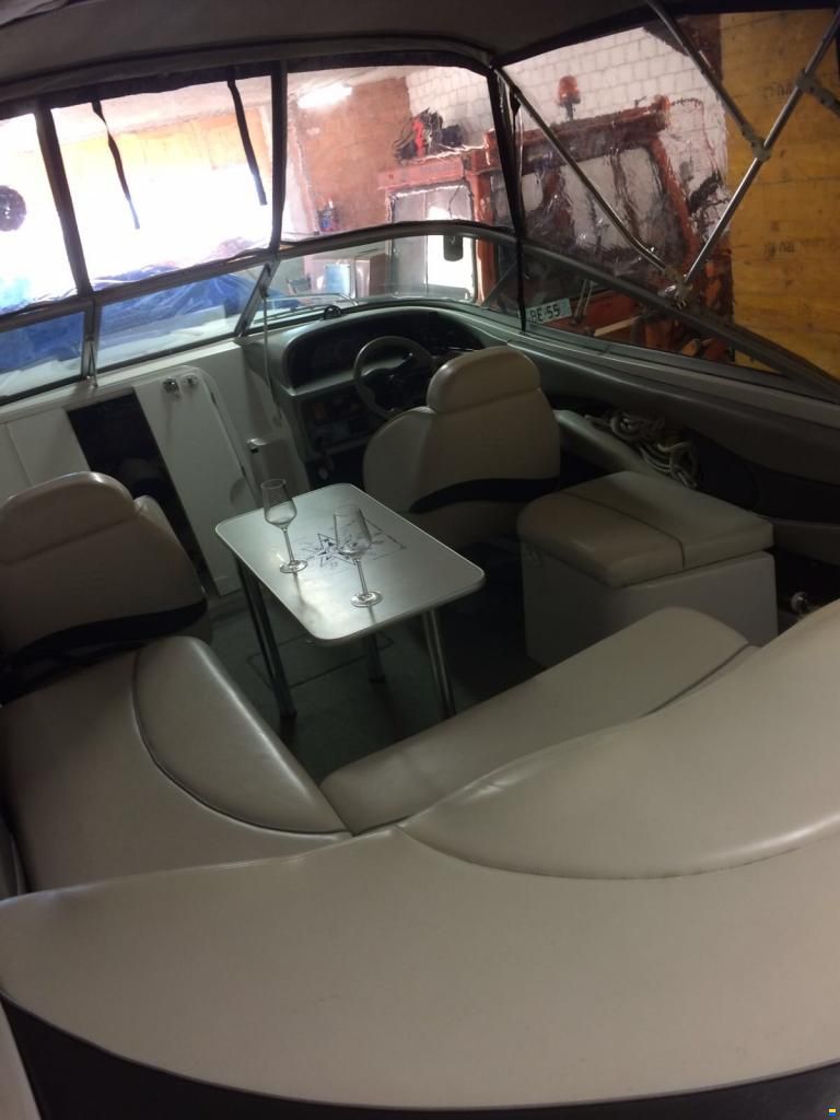 Four Winns Sundowner 215