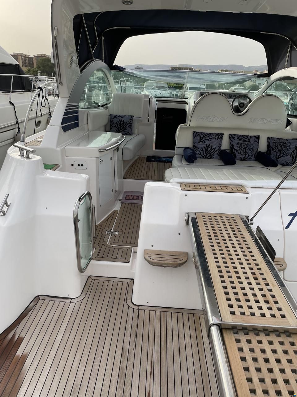Prinz 36 Open