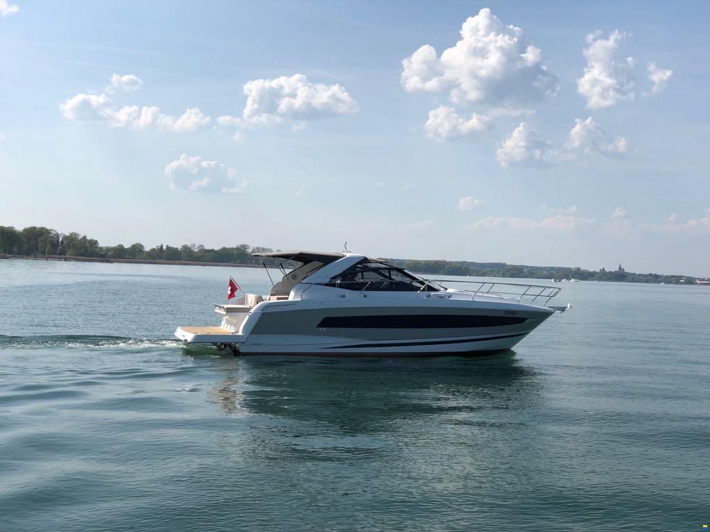 Jeanneau Leader 36 open