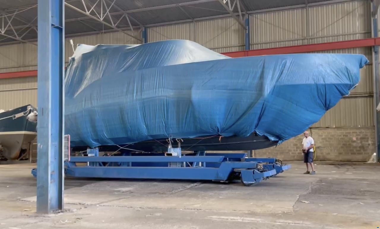 Sealine F42/5
