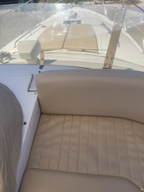 Sealine F42/5