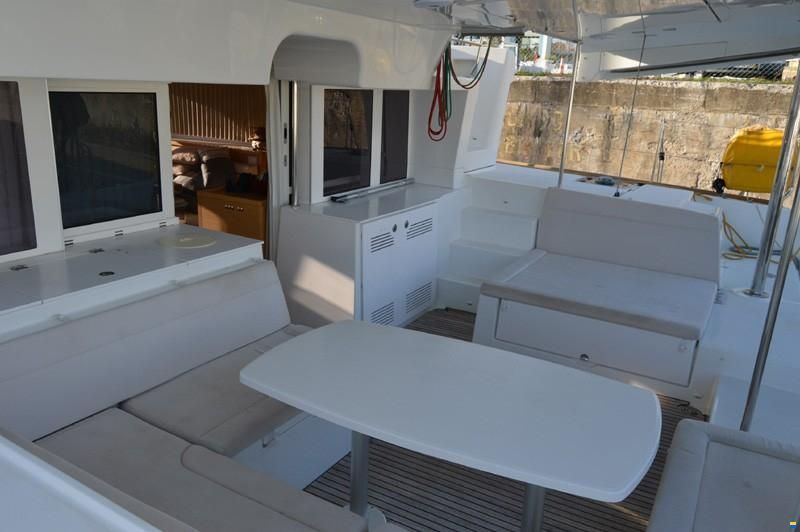 Lagoon 450 F