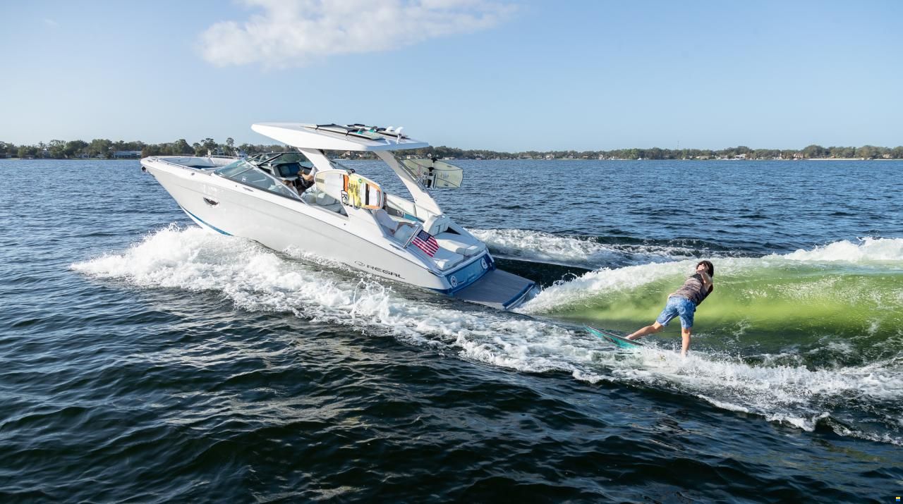 Regal LS9 Surf Ultimate