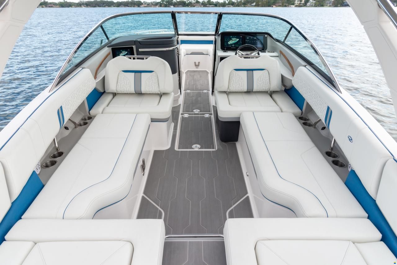 Regal LS9 Surf Ultimate