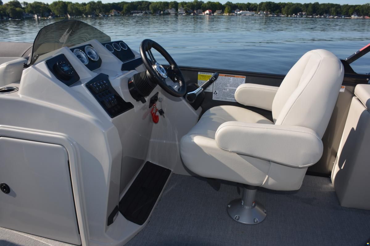Sunchaser Geneva 22