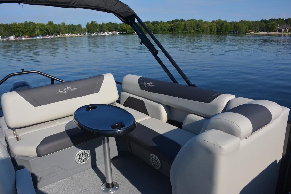 Sunchaser Geneva 22