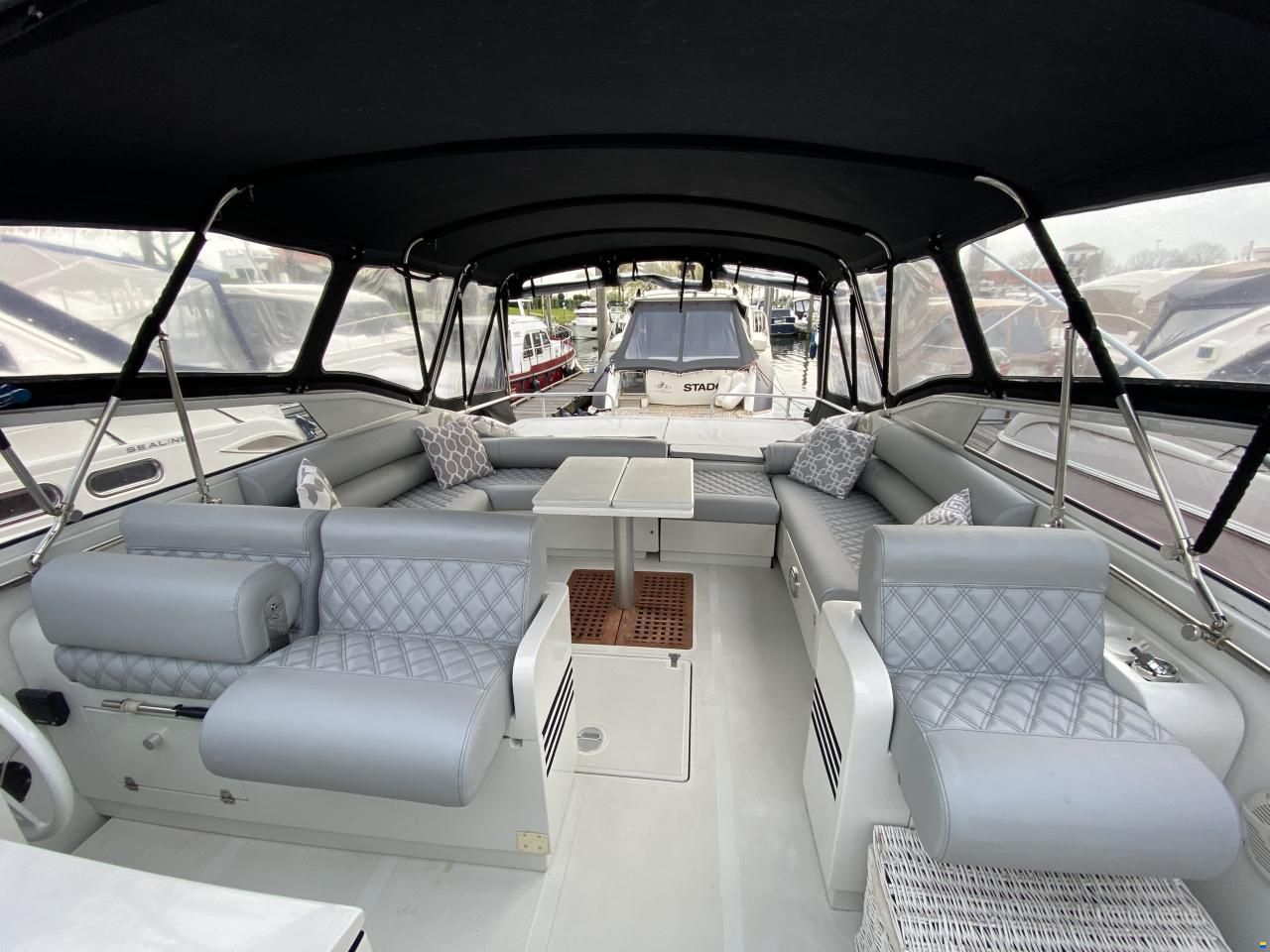 Pershing 40