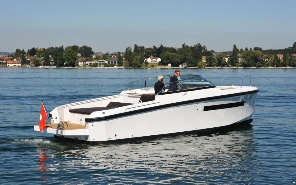 Delta Powerboats 33 Open