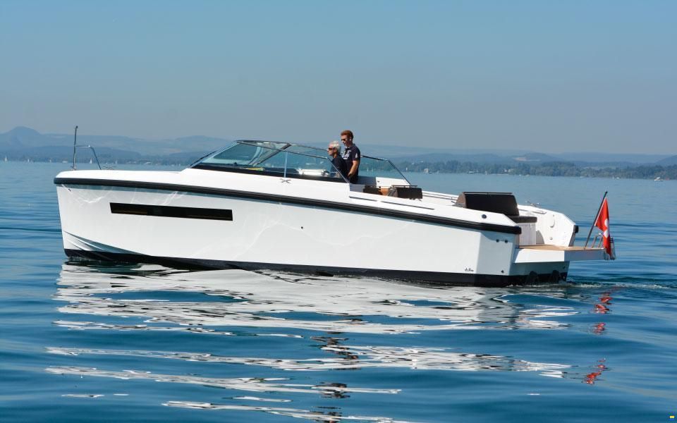 Delta Powerboats 33 Open
