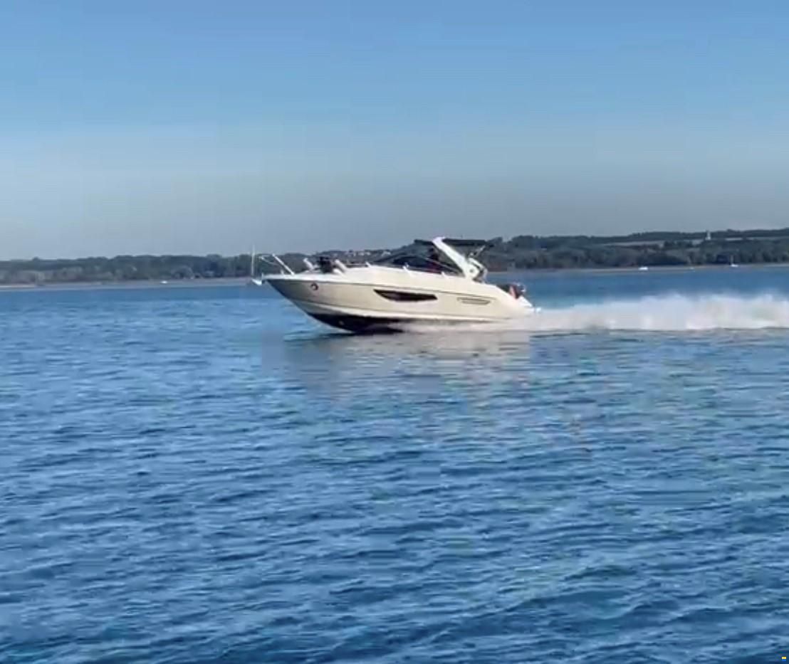 Cranchi Endurance 33