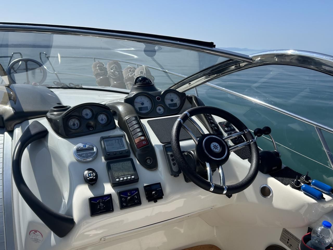 Cranchi Endurance 33