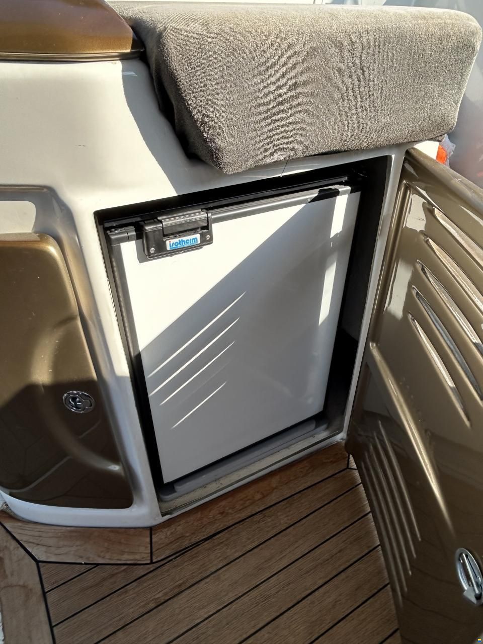 Cranchi Endurance 33