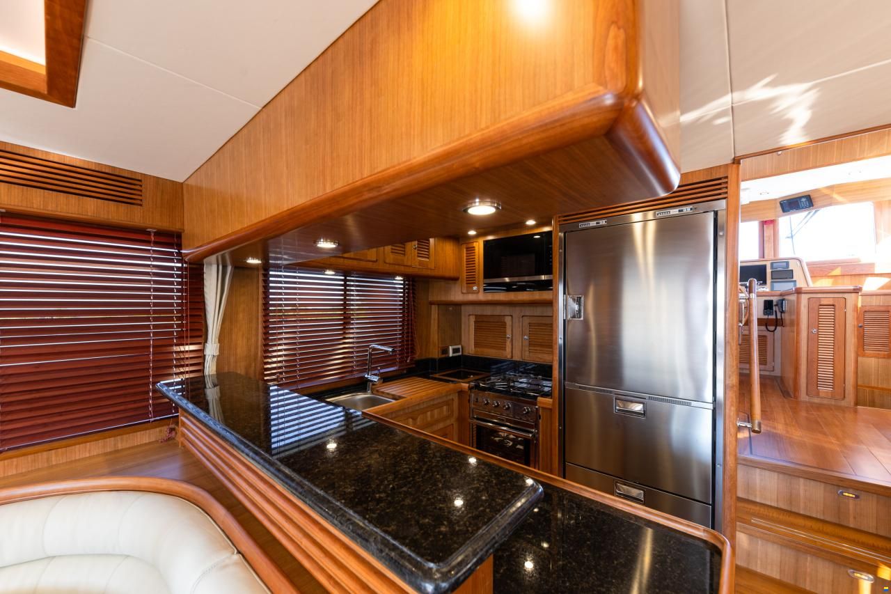 Selene 54 Classic Explorer