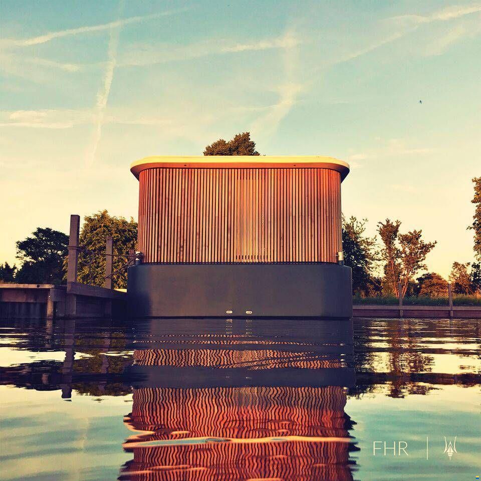 Houseboat MOAT Floating Hotel Room