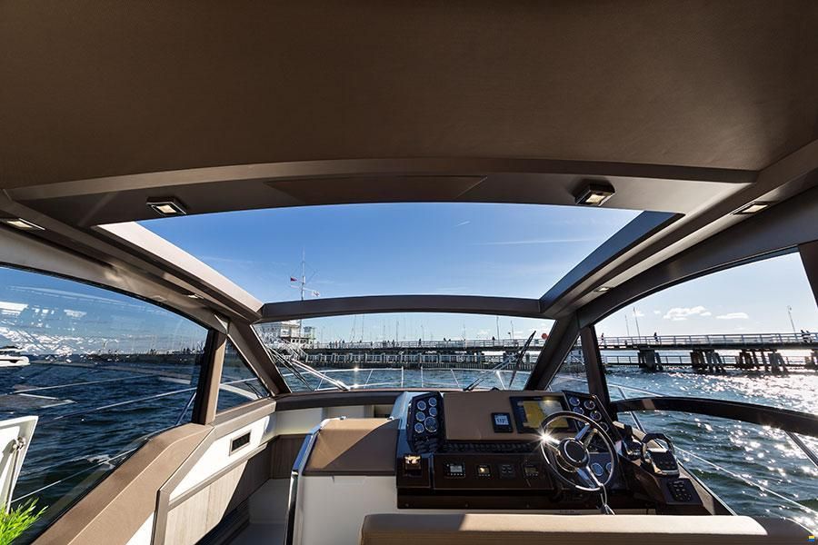 Galeon 425 HTS