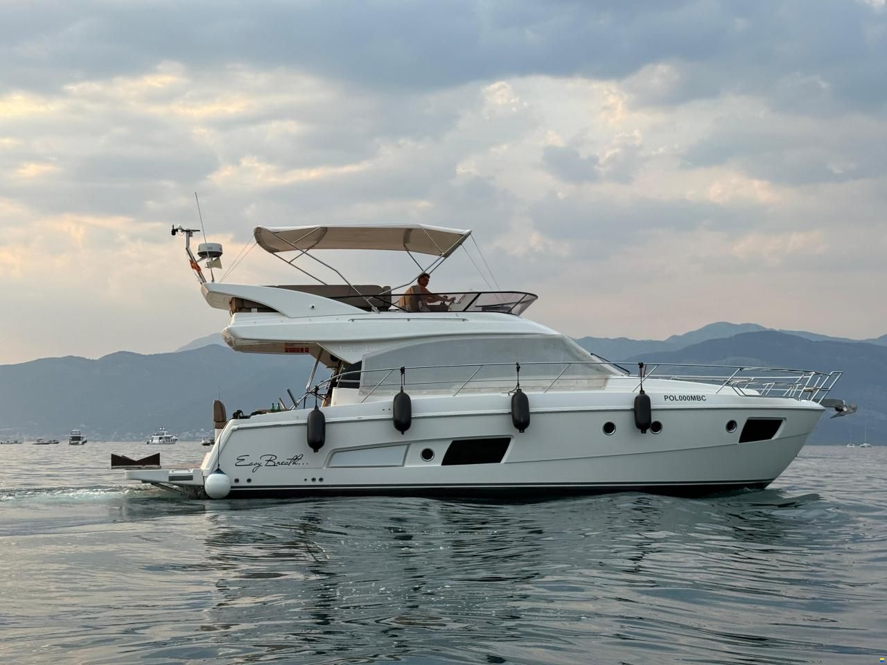 Bavaria 420VirtesFLY