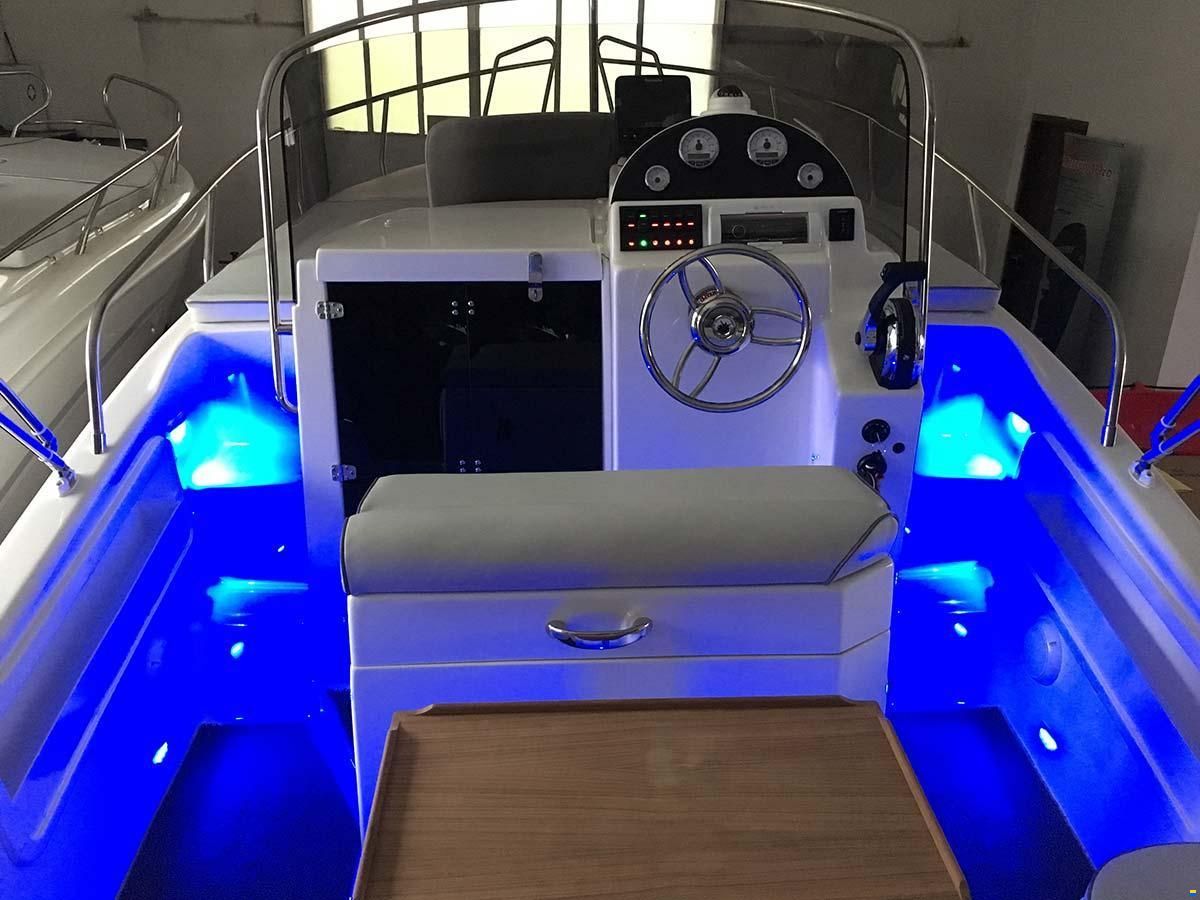 Cantieri Nautici Ferrario Navajo 23 - Honda BF200