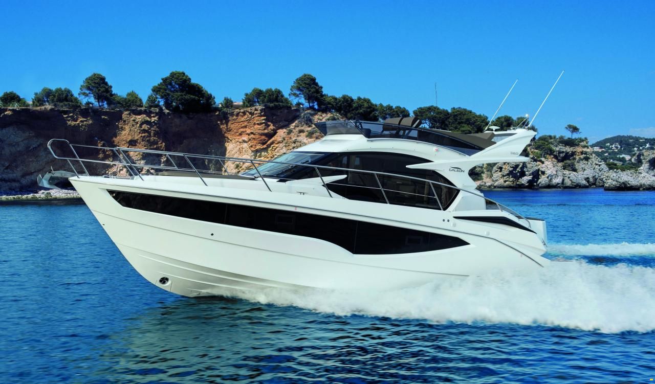 Galeon 360 FLY