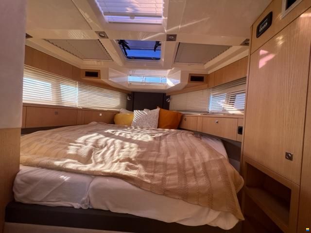 Galeon 360 FLY