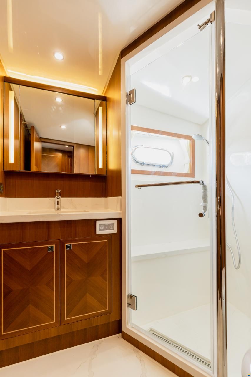 Selene 60 Explorer