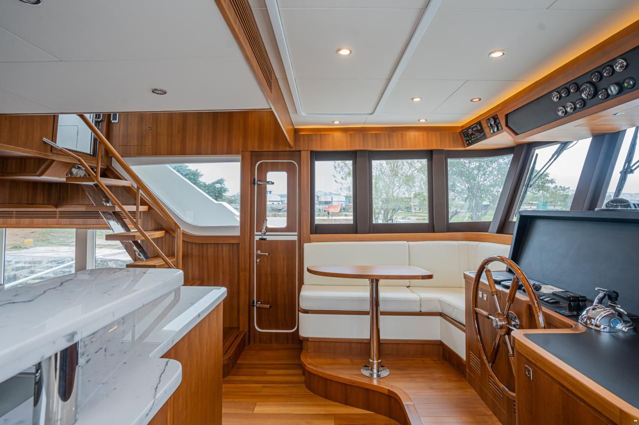 Selene 60 Explorer