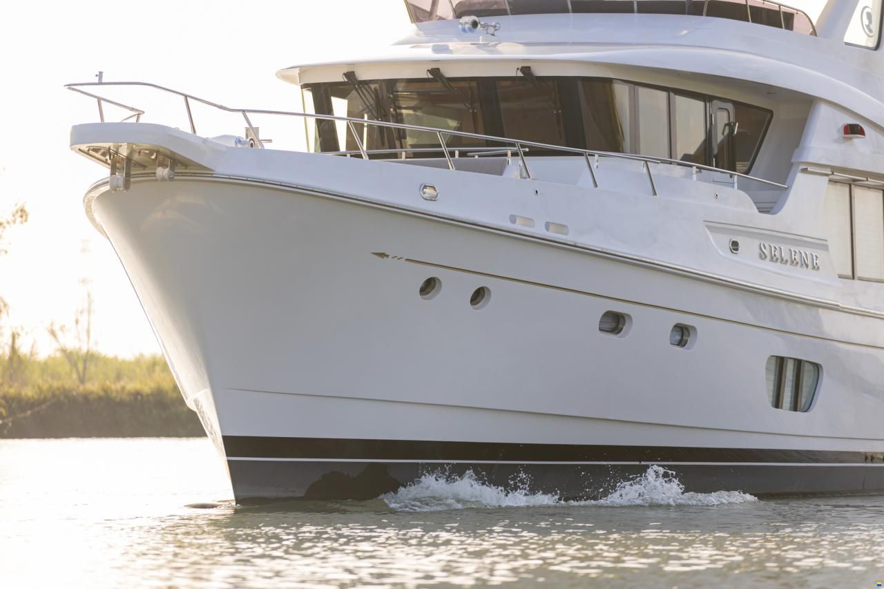 Selene 60 Explorer