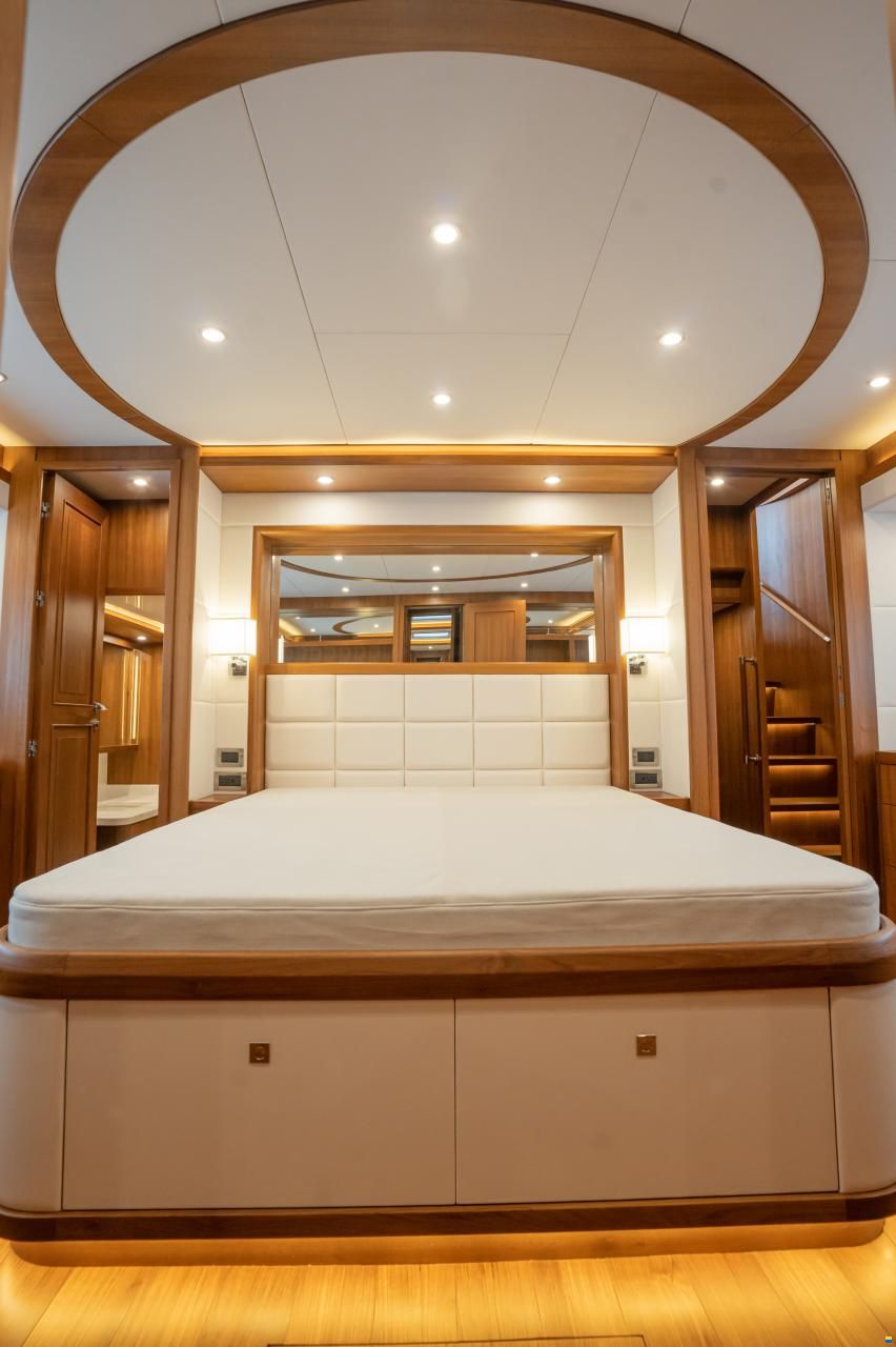 Selene 60 Explorer