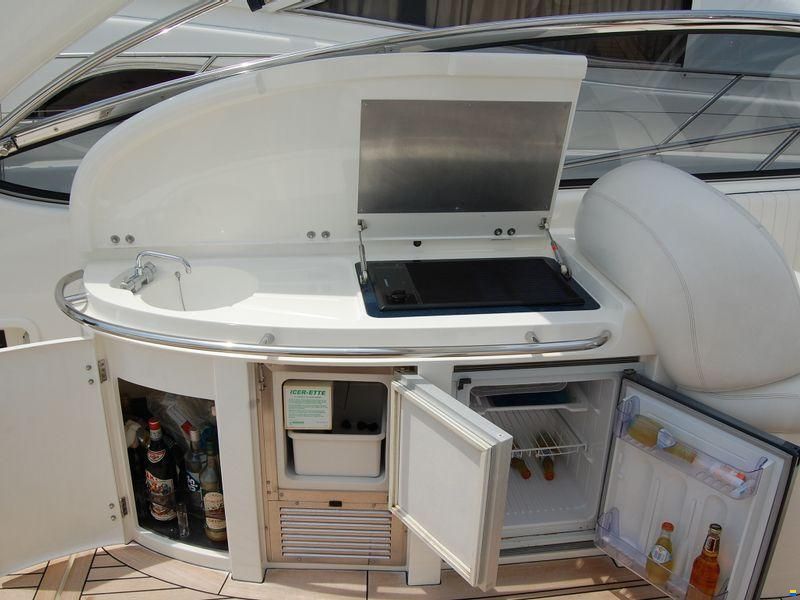 Sunseeker Predator 60