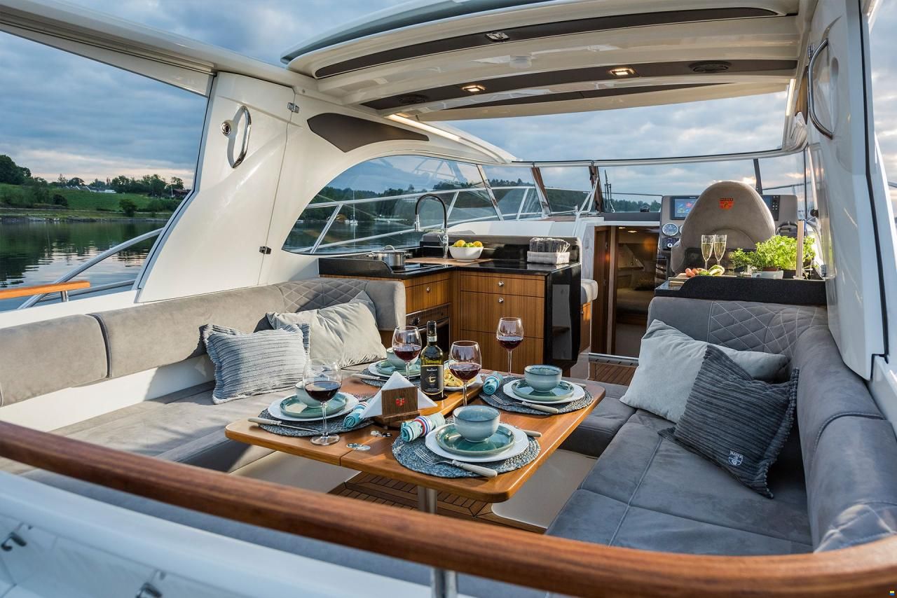 Marex 360 Cabriolet Cruiser