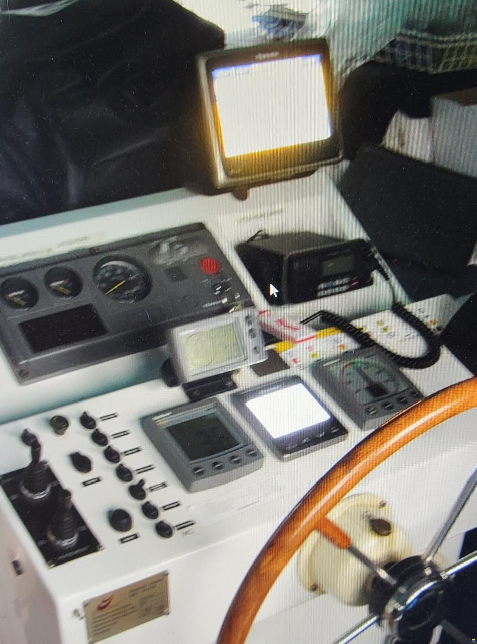 Vri-Jon Contessa 37 E