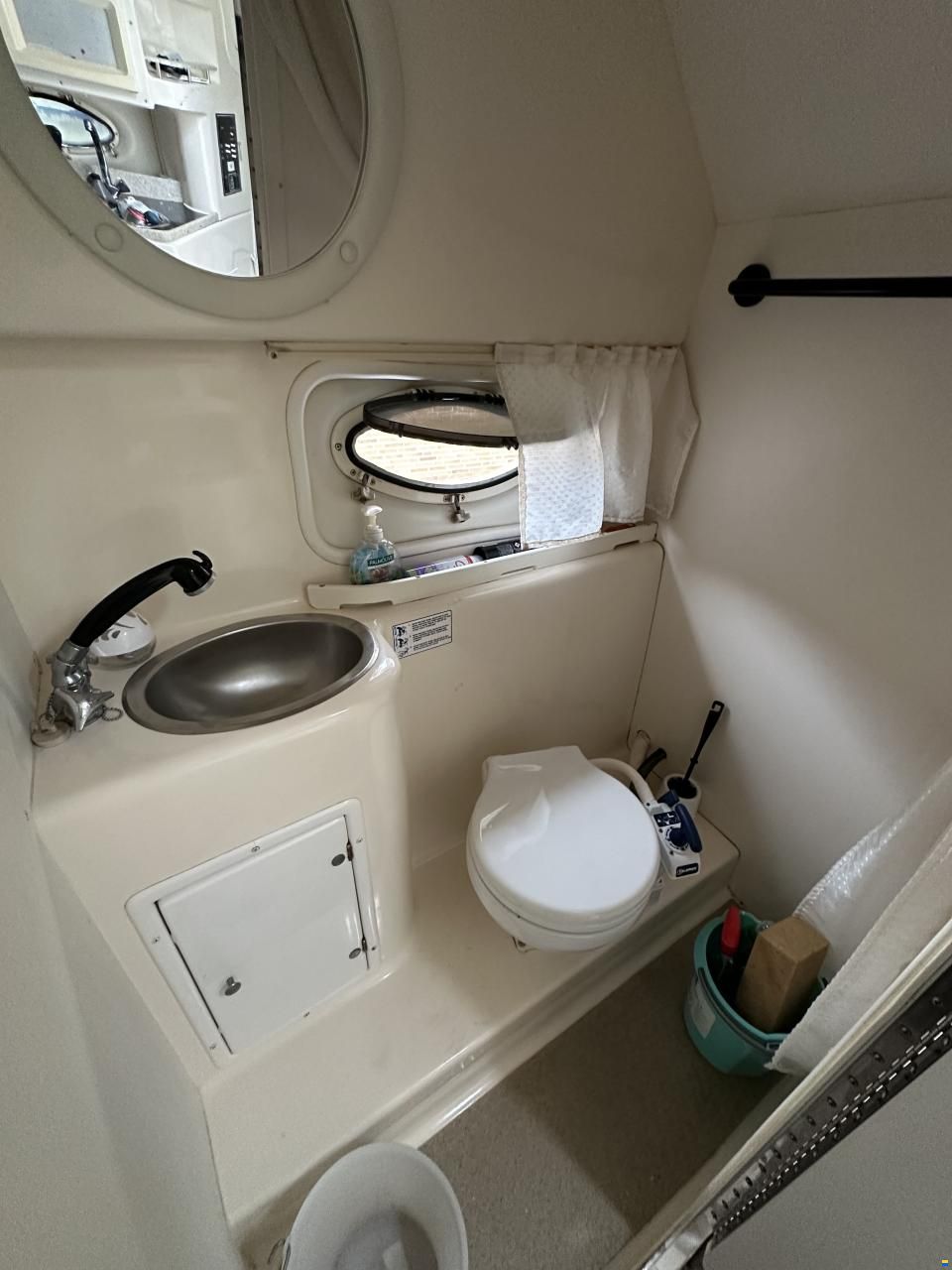 Rinker 270 Fiesta Vee