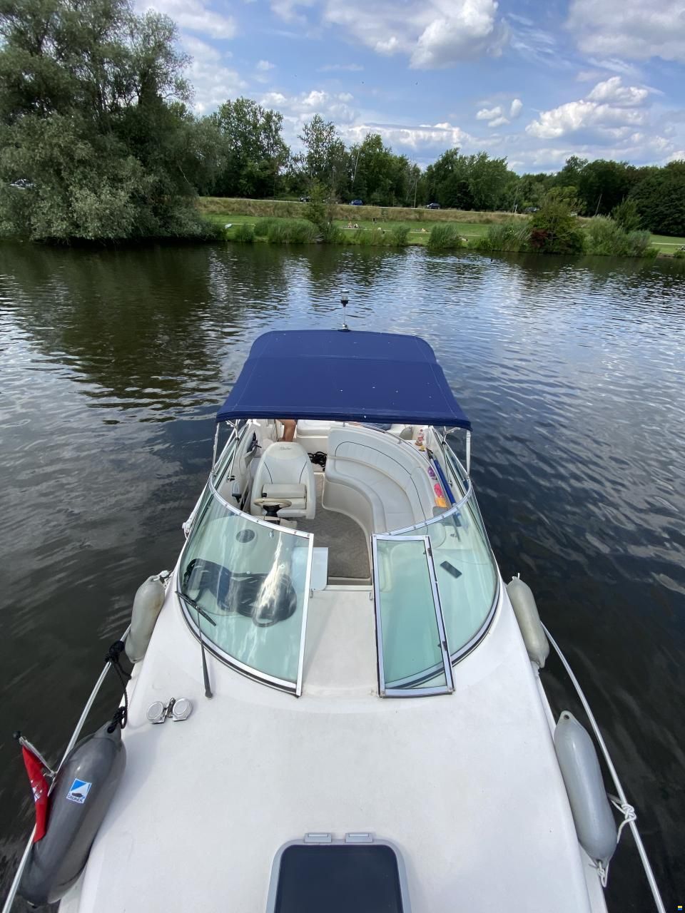 Rinker 270 Fiesta Vee