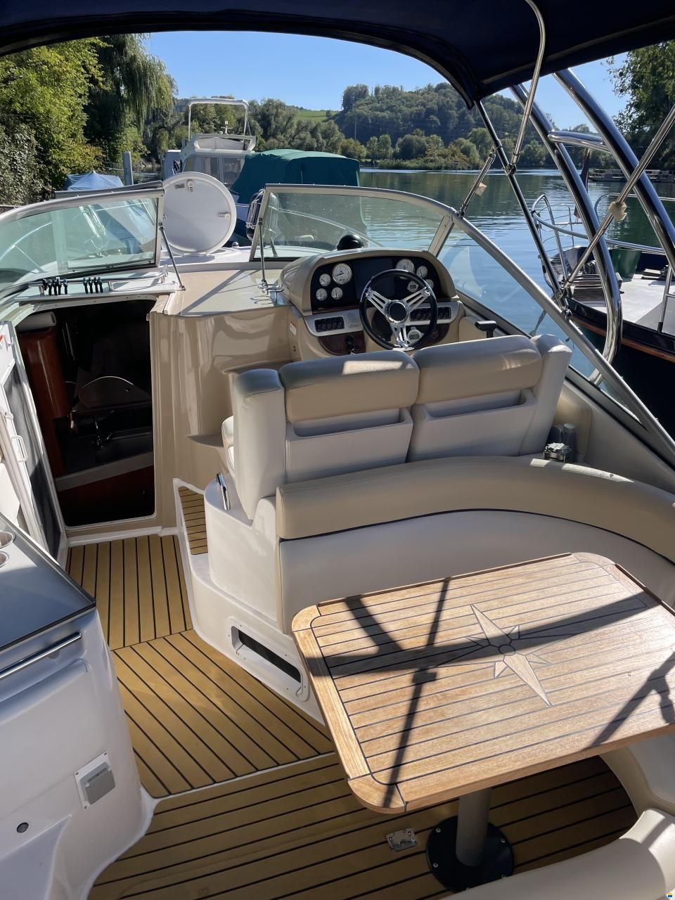 Four Winns V 287