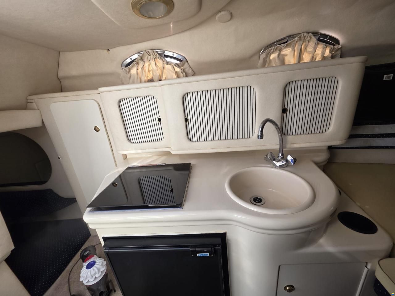 Sea Ray Sundancer 260 SD