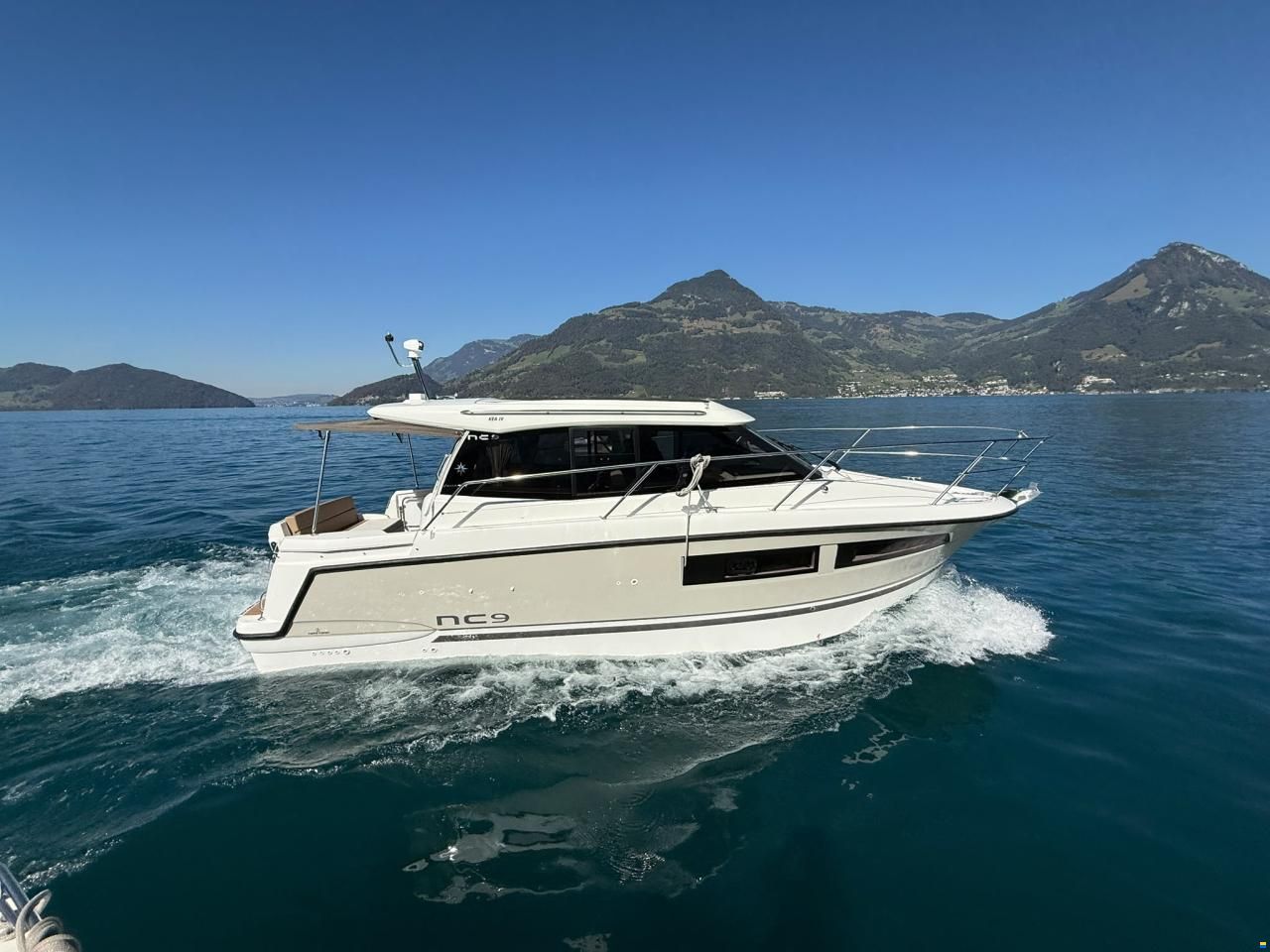 Jeanneau NC9