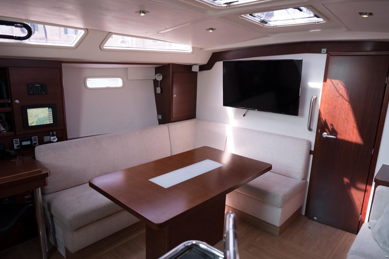 Hanse 470E
