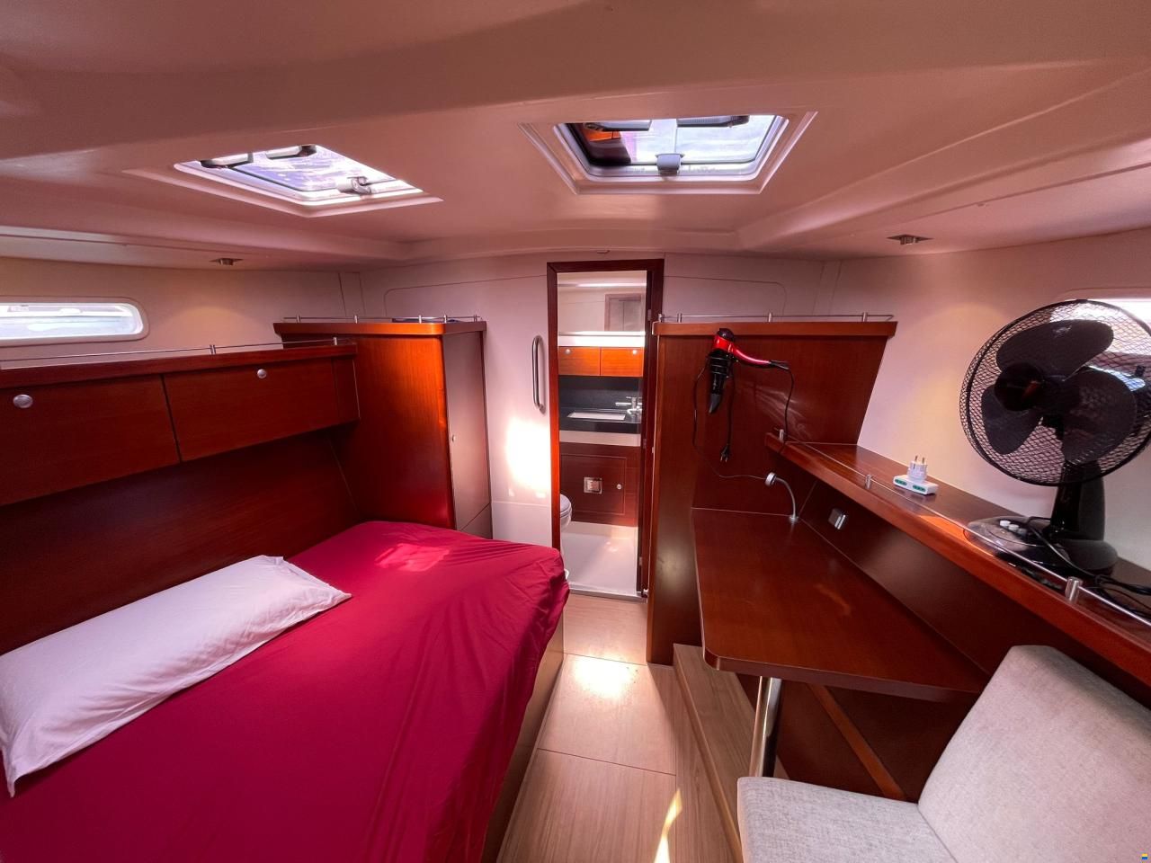 Hanse 470E