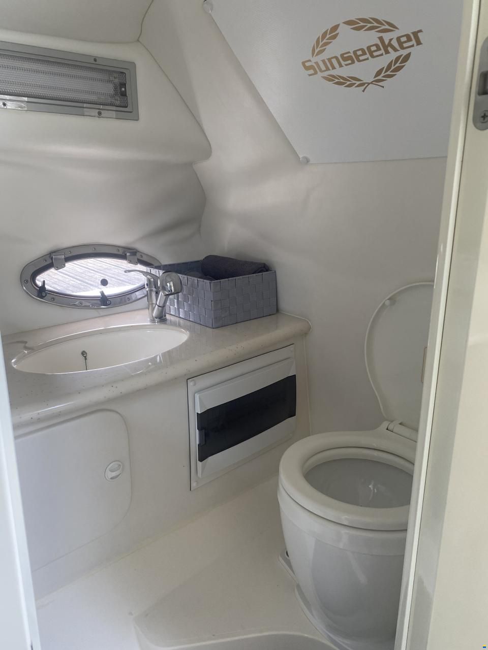 Sunseeker Hawk 31