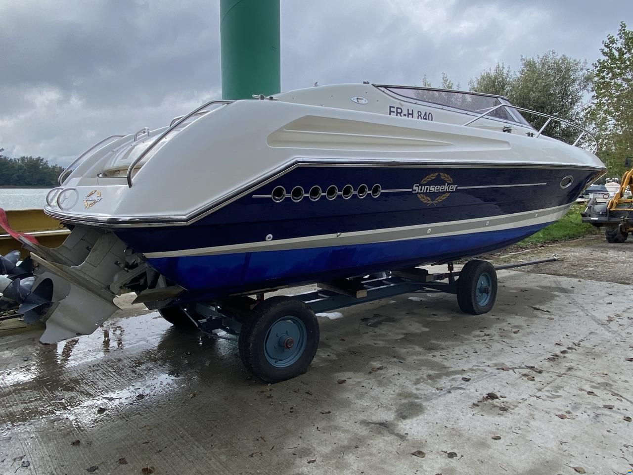 Sunseeker Hawk 31