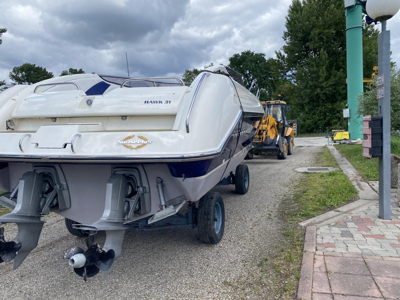 Sunseeker Hawk 31
